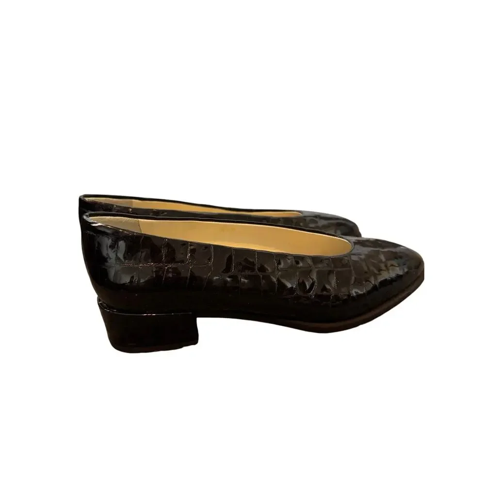 Joan and David made in Italy brown leather heels